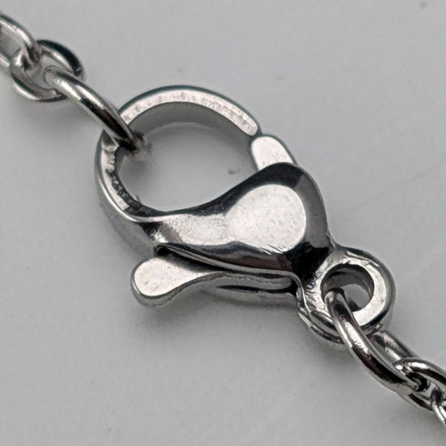 Vintage Sterling Silver Oval Locket Pendant 4.3g with Necklace